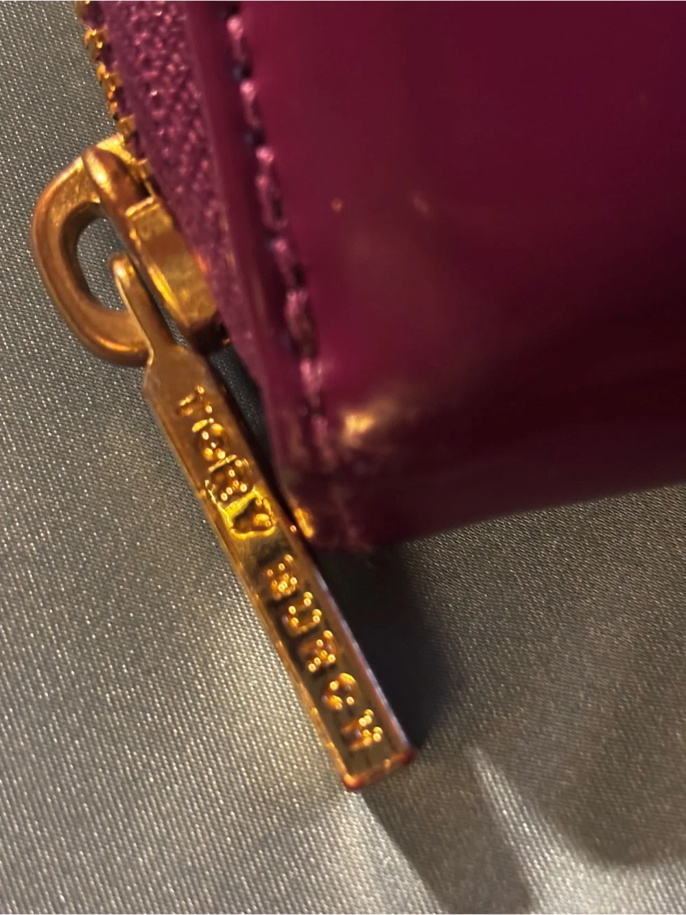 Tory Burch Patent Leather Zip card Wallet in Deep Plum